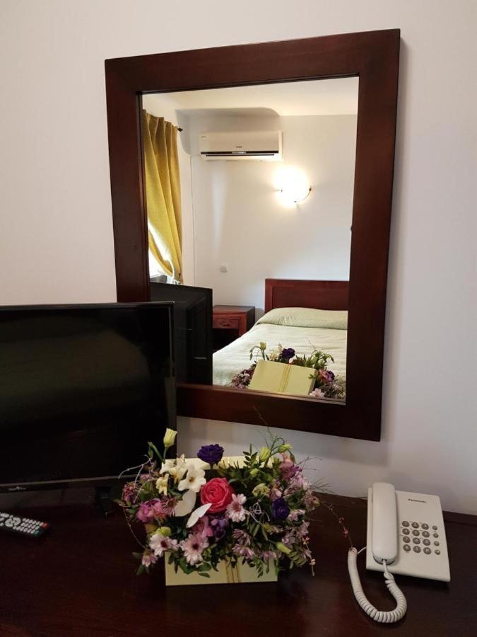 Hotel Ramona à Gura Humorului Extérieur photo
